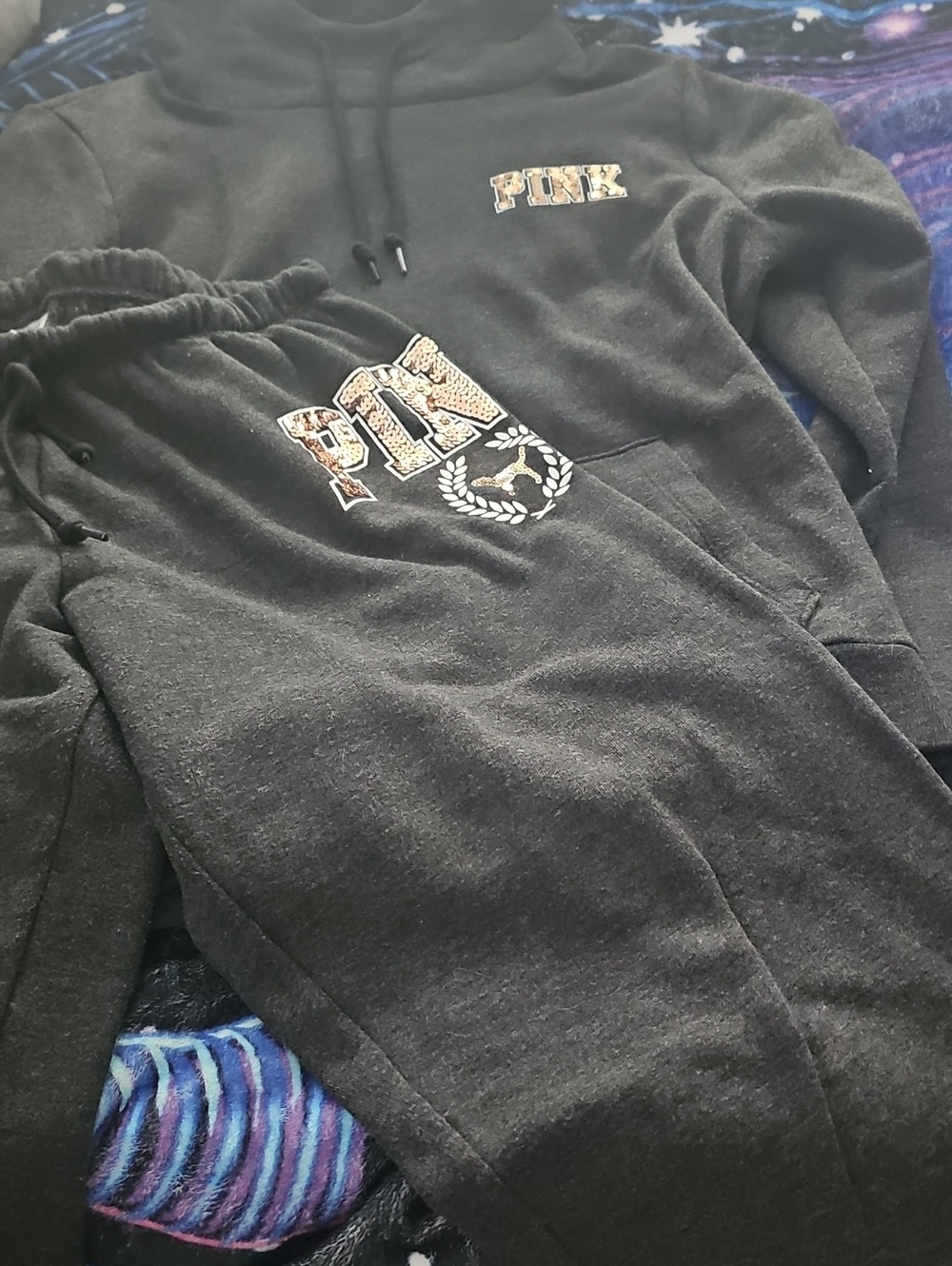 RARE PINK Victoria's Secret Charcoal/Black Jogger Sweatpants with Sequin Logo